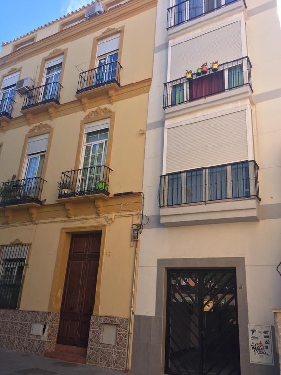P&P Apartament Lagunillas I Y II Малага Экстерьер фото